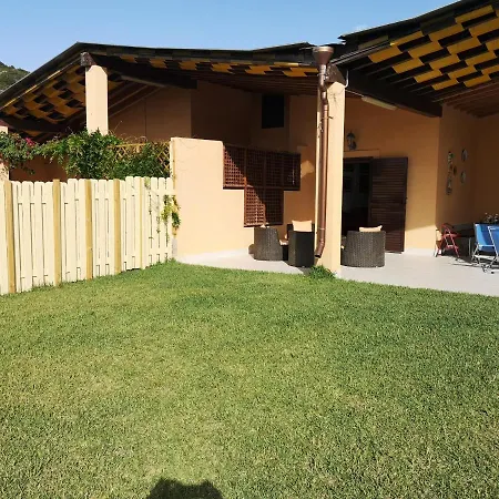 Holiday home Calapira