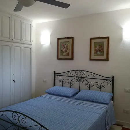 Holiday home Calapira